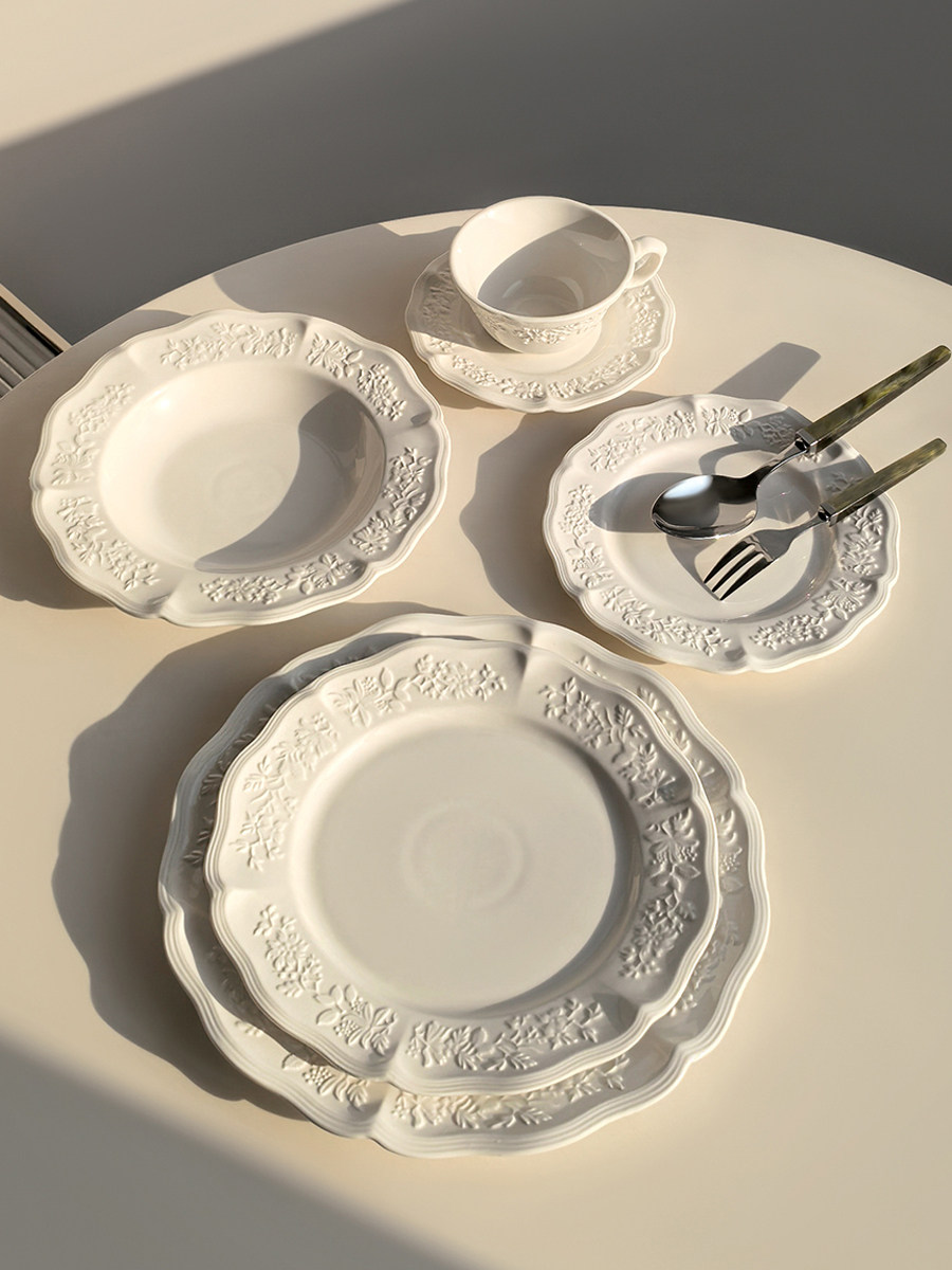 Home Cooking Dishes - Ceramiczna zastawa stołowa Alice Relief, talerz